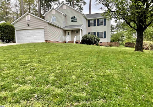 Photo 3 of Sale Pending at 303 Adirondack Wy, Simpsonville, SC 29681 | MLS# 1596425 | Listing updated on 2026-10-05
