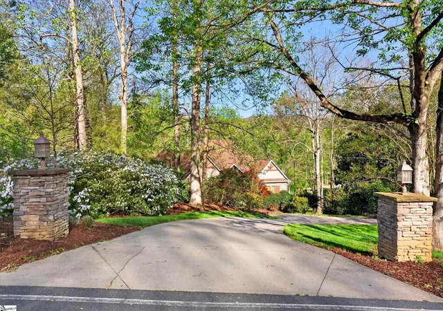 Photo 3 of Single family home for sale at 114 Kingshead Rd, Travelers Rest, SC 29690 | MLS# 1587672 | Listing updated on 2026-08-27