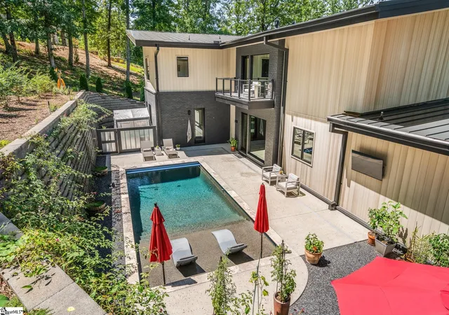 Photo 2 of Sale Pending at 7 Ridley Piper Ln, Greenville, SC 29609 | MLS# 1602199 | Listing updated on 2026-09-01