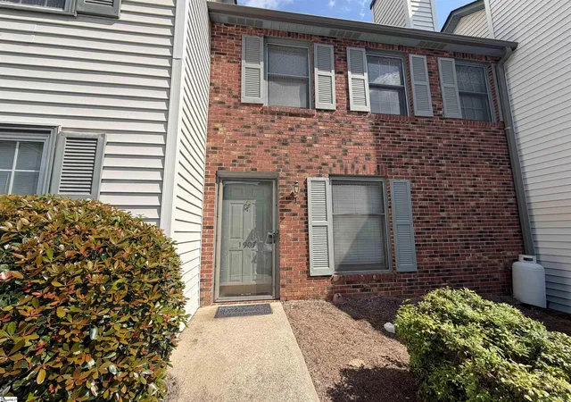 Photo 2 of Condo for sale at 1907 Spring Wood Dr, Mauldin, SC 29662 | MLS# 1599716 | Listing updated on 2026-08-23