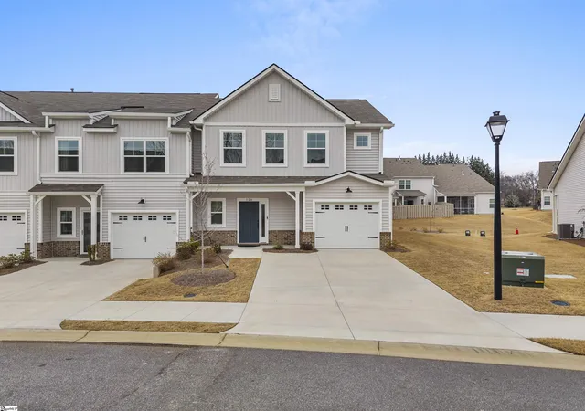 Photo 1 of Townhouse for sale at 120 Callen Dr, Greenville, SC 29607 | MLS# 1583203 | Listing updated on 2026-09-15