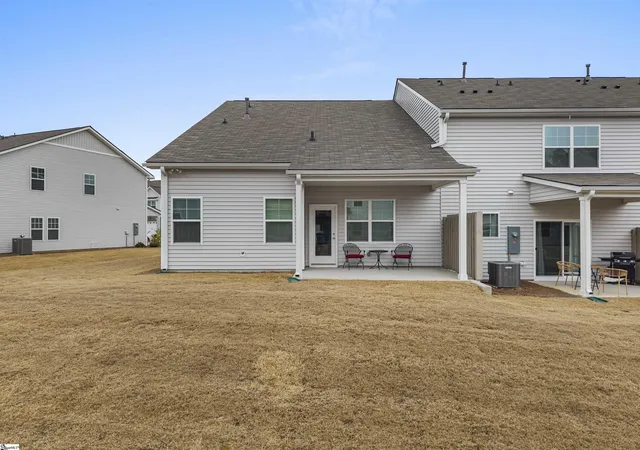 Photo 2 of Townhouse for sale at 120 Callen Dr, Greenville, SC 29607 | MLS# 1583203 | Listing updated on 2026-09-15