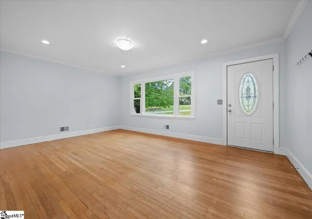 Photo 3 of Single family home for sale at 114 Alta Vista Dr, Liberty, SC 29657 | MLS# 1599244 | Listing updated on 2026-09-11