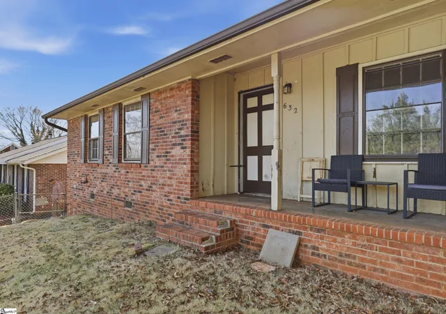 2nd image of 632 Old Augusta Rd, Greenville, SC 29605 | MLS# 1595792