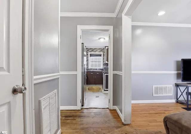 3rd image of 632 Old Augusta Rd, Greenville, SC 29605 | MLS# 1595792