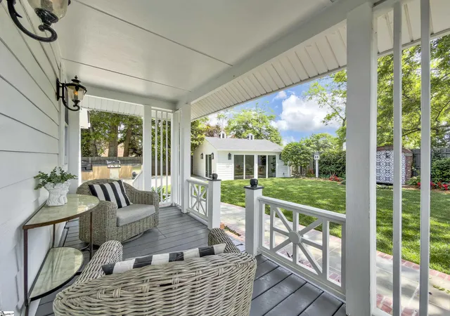 Photo 3 of Single family home for sale at 109 W Curtis St, Simpsonville, SC 29681 | MLS# 1591414 | Listing updated on 2026-08-13
