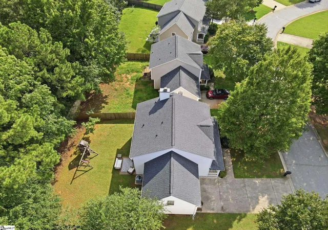Photo 3 of Single family home for sale at 32 Argyle Ct, Simpsonville, SC 29681 | MLS# 1601141 | Listing updated on 2026-08-24