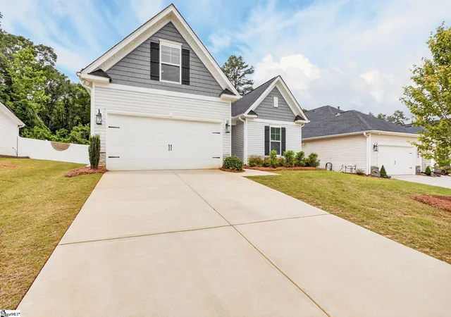 Photo 2 of Single family home for sale at 537 Clairbrook Ct, Greer, SC 29651 | MLS# 1595808 | Listing updated on 2026-10-26