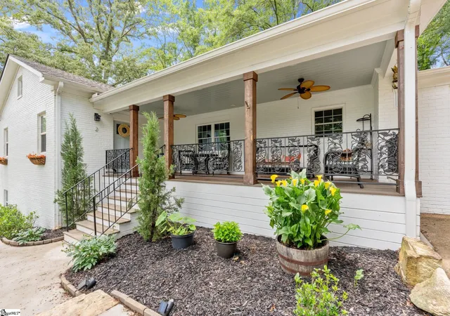 Photo 3 of Single family home for sale at 2 Prancer Ave, Greenville, SC 29605 | MLS# 1593198 | Listing updated on 2026-07-13
