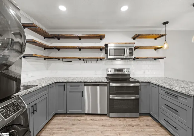 Photo 3 of Condo for sale at 311 W Earle St, Greenville, SC 29609 | MLS# 1596800 | Listing updated on 2026-09-11