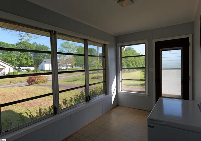 Photo 18 of Single family home for sale at 303 Inman Rd, Lyman, SC 29365 | MLS# 1588550 | Listing updated on 2026-08-16