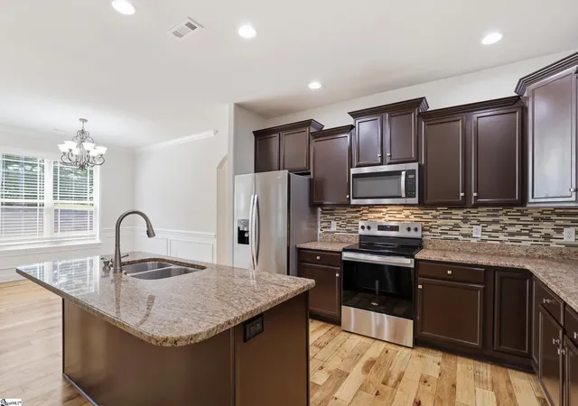 Photo 4 of Single family home for sale at 75 Rising Meadow Ln, Taylors, SC 29687 | MLS# 1597748 | Listing updated on 2026-09-15