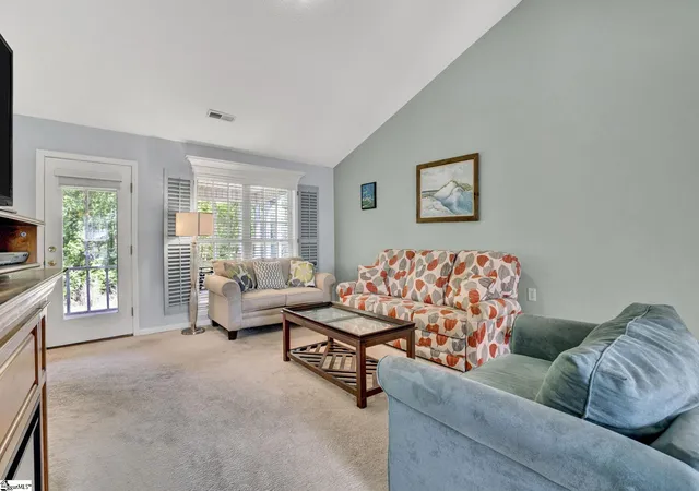 Photo 4 of Single family home for sale at 413 Milstead Wy, Greenville, SC 29615 | MLS# 1590861 | Listing updated on 2026-09-17