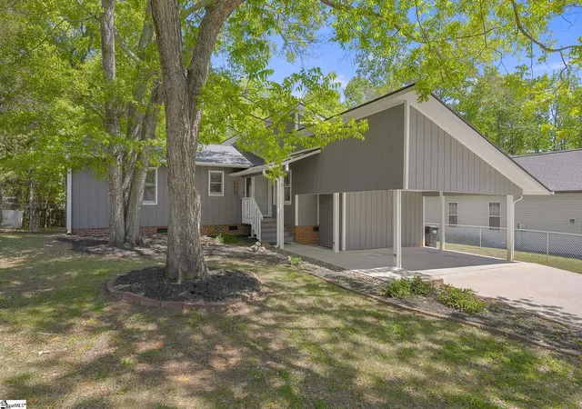 Homes for sale in Simpsonville, SC | 209 Tollgate Rd, Simpsonville, SC 29681 | MLS# 1588800