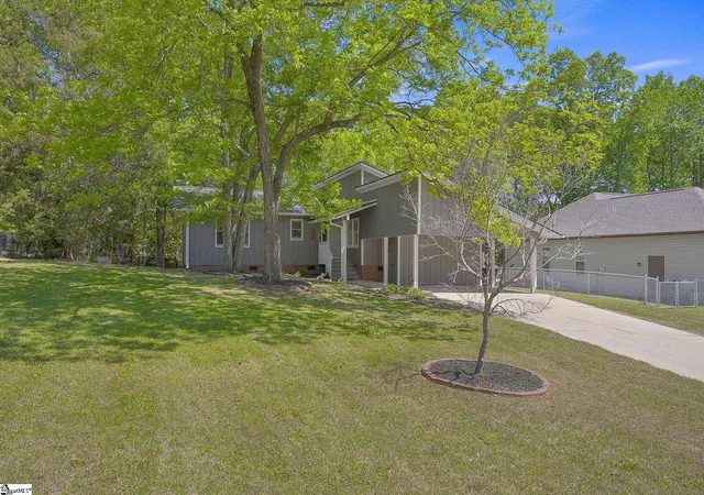 Homes for sale in Simpsonville, SC | 209 Tollgate Rd, Simpsonville, SC 29681 | MLS# 1588800