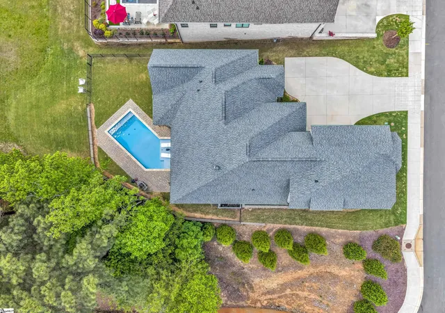 3rd image of 201 Chestnut Pond Ln, Simpsonville, SC 29681 | MLS# 1590288