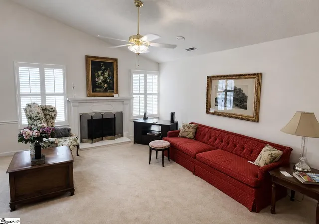 Photo 19 of Single family home for sale at 109 S Banyan Ct, Taylors, SC 29687 | MLS# 1602294 | Listing updated on 2026-09-01