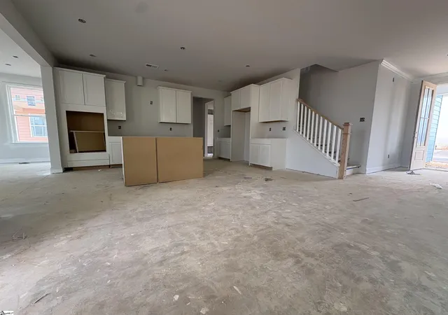 Photo 3 of Single family home for sale at 6 Whirlwind Wy, Simpsonville, SC 29681 | MLS# 1599471 | Listing updated on 2026-09-28