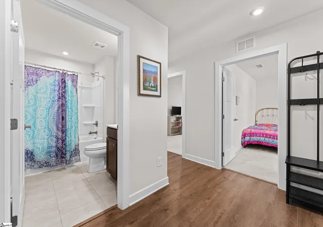 Photo 4 of Single family home for sale at 122 Southwell St, Woodruff, SC 29388 | MLS# 1590948 | Listing updated on 2026-09-11