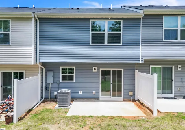 Homes for sale in Greer, SC | 205 Becky Don Dr, Greer, SC 29651 | MLS# 1593529