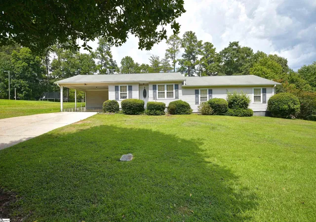 Photo 1 of Single family home for sale at 223 Redwood Dr, Easley, SC 29642 | MLS# 1601579 | Listing updated on 2026-09-04