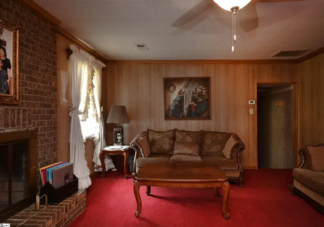 Photo 3 of Single family home for sale at 223 Redwood Dr, Easley, SC 29642 | MLS# 1601579 | Listing updated on 2026-09-24