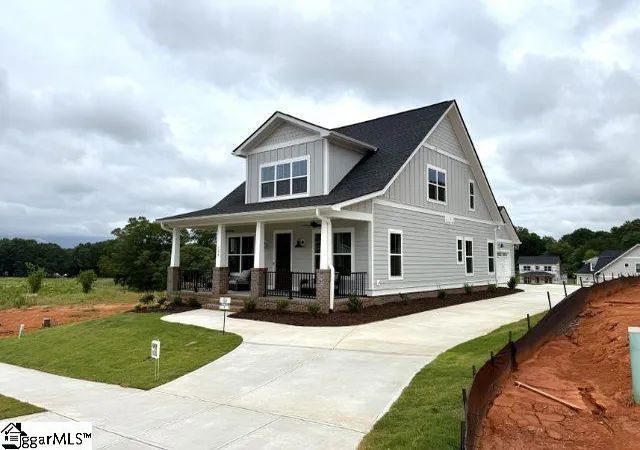 Photo 3 of Single family home for sale at 104 Benjamin Blvd, Pendleton, SC 29670 | MLS# 1568167 | Listing updated on 2026-09-16