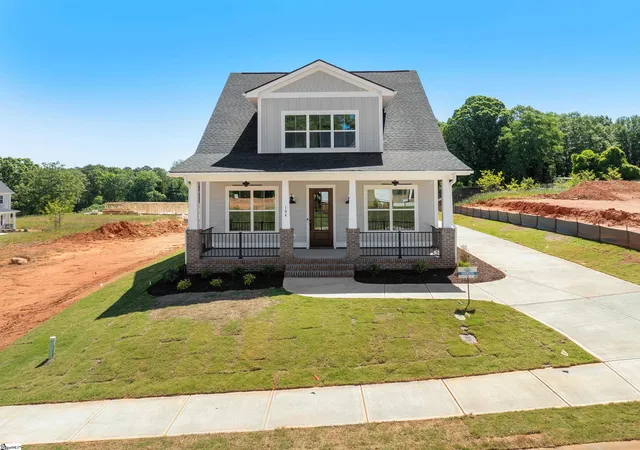 Photo 3 of Single family home for sale at 104 Benjamin Blvd, Pendleton, SC 29670 | MLS# 1568167 | Listing updated on 2026-09-16