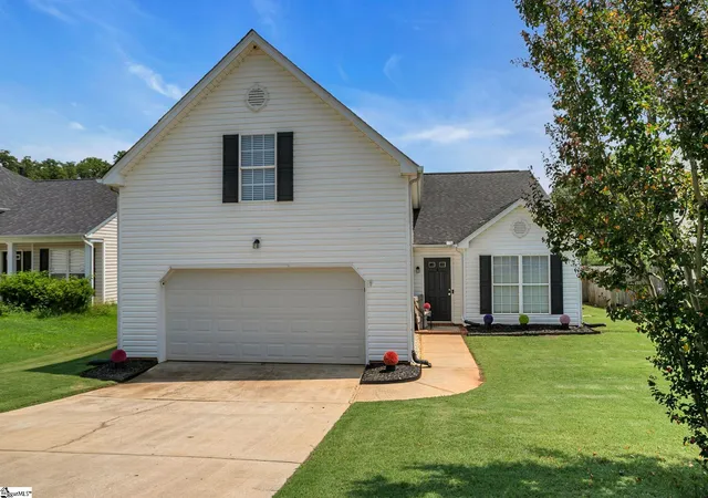 Photo 1 of Single family home for sale at 212 Clay Thorn Ct, Greer, SC 29651 | MLS# 1600708 | Listing updated on 2026-08-18