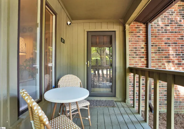 Photo 2 of Condo for sale at 217 Ingleside Wy, Greenville, SC 29615 | MLS# 1601647 | Listing updated on 2026-08-21