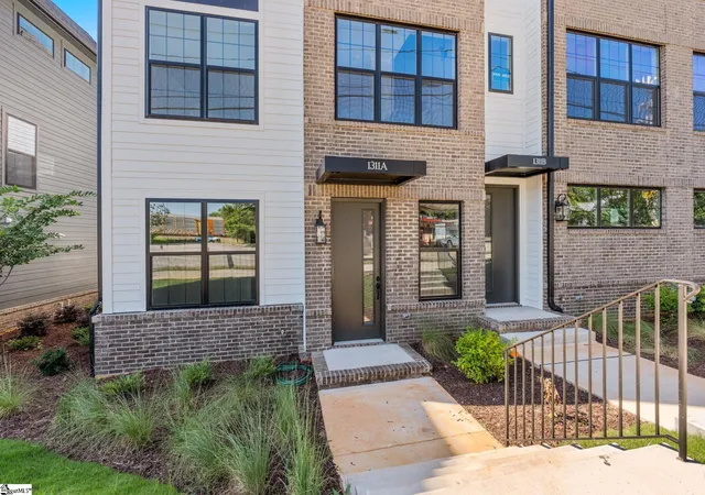 3rd image of 1311 Pendleton St #Unit A, Greenville, SC 29611 | MLS# 1597420