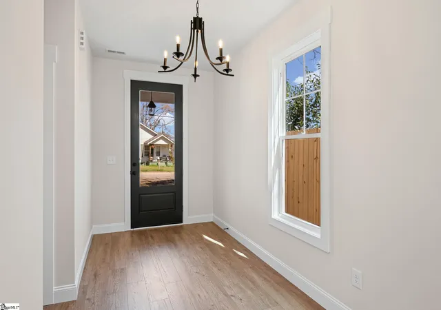 Photo 3 of Single family home for sale at 7 Judson Rd, Greenville, SC 29611 | MLS# 1585010 | Listing updated on 2026-05-28