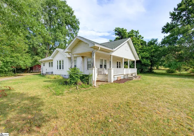 Homes for sale in Campobello, SC | 5761 Hwy 357 Hwy, Campobello, SC 29322 | MLS# 1596586