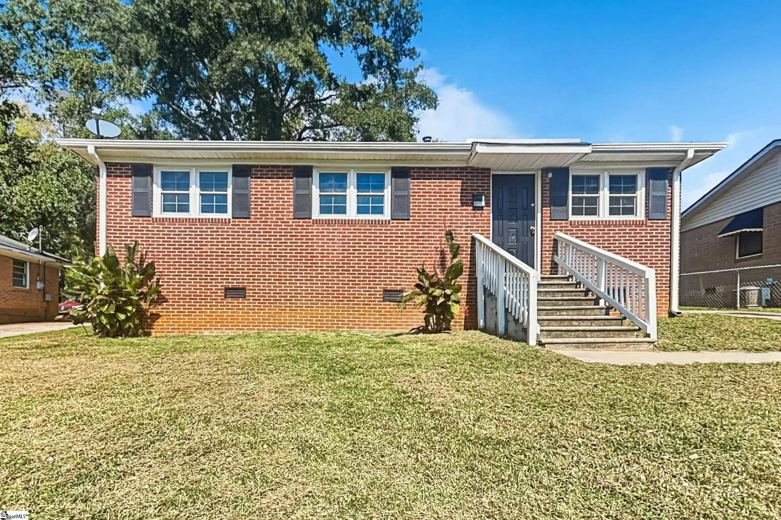 Single family home for sale at 121 Norris Ct, Spartanburg, SC 29306 | MLS# 1607092