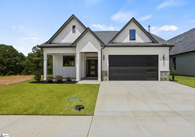 Photo 1 of Single family home for sale at 106 Adrian Wy, Simpsonville, SC 29680 | MLS# 1600421 | Listing updated on 2026-08-13