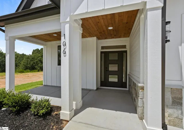 Photo 3 of Single family home for sale at 106 Adrian Wy, Simpsonville, SC 29680 | MLS# 1600421 | Listing updated on 2026-08-13