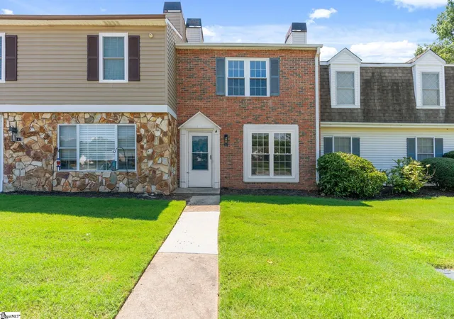 Townhouse for sale at 4 Birchview St, Taylors, SC 29687 | MLS# 1600670 | Listing updated on 2026-09-09