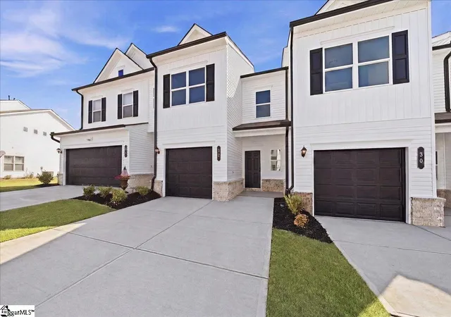 Photo 2 of Townhouse for sale at 32 Lone Cypress St, Travelers Rest, SC 29690 | MLS# 1584979 | Listing updated on 2026-09-15