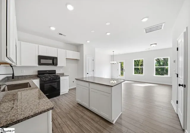 Photo 4 of Townhouse for sale at 32 Lone Cypress St, Travelers Rest, SC 29690 | MLS# 1584979 | Listing updated on 2026-09-15