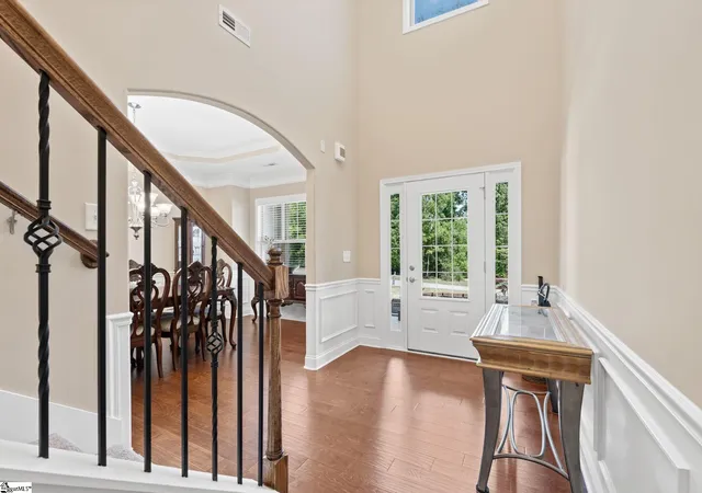 Photo 2 of Single family home for sale at 112 Ivy Woods Ct, Fountain Inn, SC 29644 | MLS# 1585636 | Listing updated on 2026-09-09
