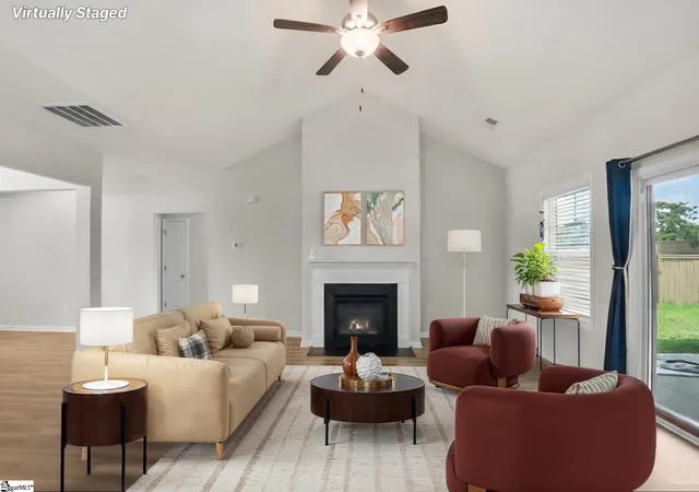 Photo 3 of Single family home for sale at 100 Callongton Dr, Piedmont, SC 29673 | MLS# 1597519 | Listing updated on 2026-09-26
