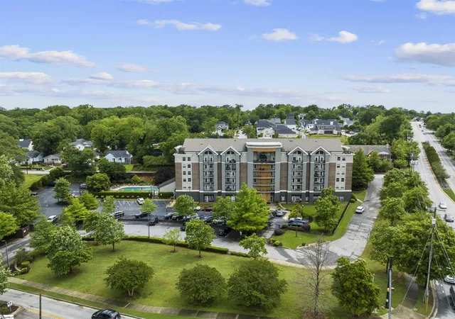 Homes for sale in Parker, CO | 1001 S Church Street, Parker, CO 80138 | Houzeo