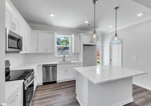 Photo 3 of Single family home for sale at 241 Willard St, Greenville, SC 29611 | MLS# 1600922 | Listing updated on 2026-09-12