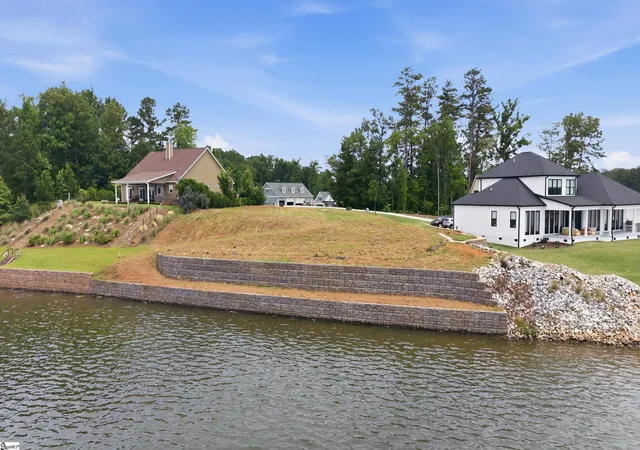 3rd image of 2279 Summerset Bay Dr, Cross Hill, SC 29332 | MLS# 1595020