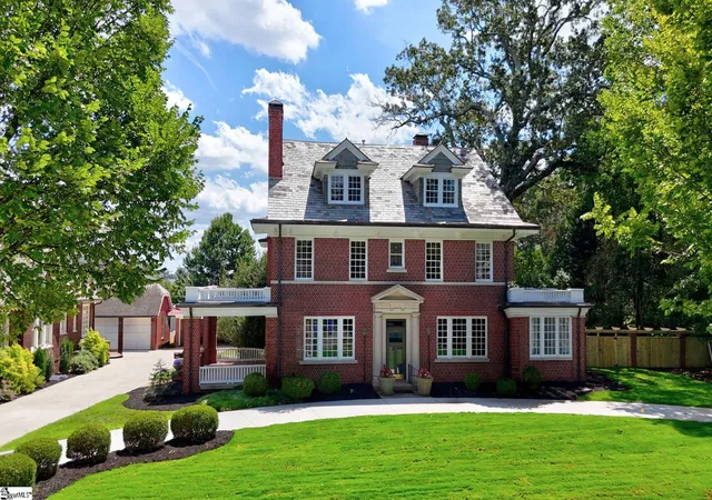 Photo 1 of Single family home for sale at 118 James St, Greenville, SC 29609 | MLS# 1602003 | Listing updated on 2026-09-15