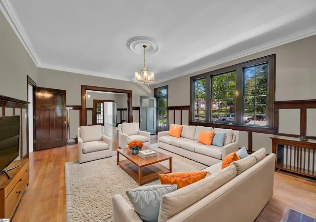 Photo 3 of Single family home for sale at 118 James St, Greenville, SC 29609 | MLS# 1602003 | Listing updated on 2026-09-15
