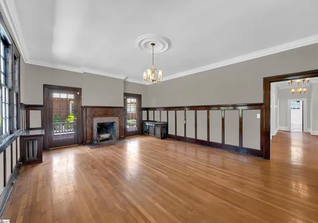 Photo 3 of Single family home for sale at 118 James St, Greenville, SC 29609 | MLS# 1602003 | Listing updated on 2026-09-15