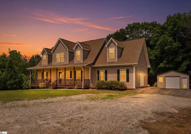 Homes for sale in Pendleton, SC | 274 Circle Dr, Pendleton, SC 29670 | MLS# 1593267