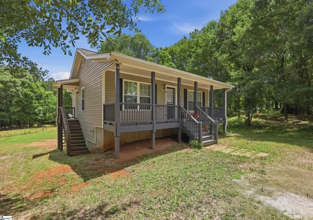 Homes for sale in Pendleton, SC | 274 Circle Dr, Pendleton, SC 29670 | MLS# 1593267