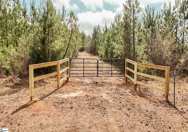 2nd image of 00 Lake Rd, Clinton, SC 29325 | MLS# 1584953